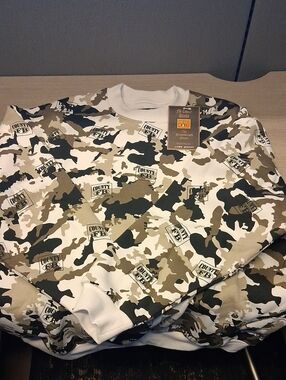 Men’s Camo Crewneck Sweatshirt - White & Tan
